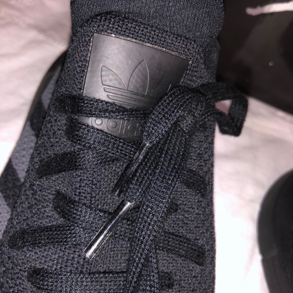 Adidas Men Shoes Size 11 - Picture 4 of 7